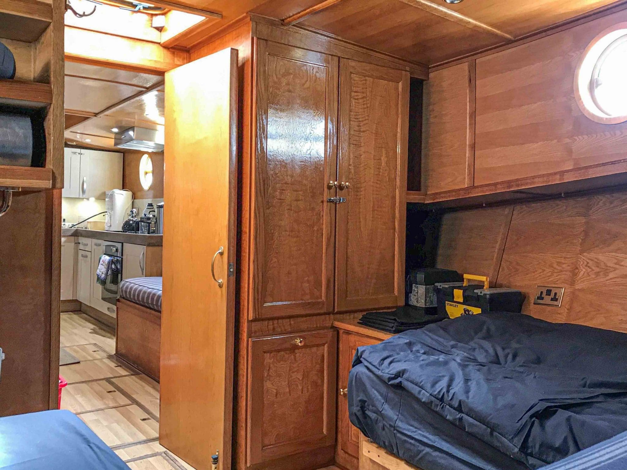 2007 Coaster 49 similar to dutch barge - RLL Boats / Nick Branson ...