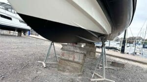 antifouled Brig Navigator 610