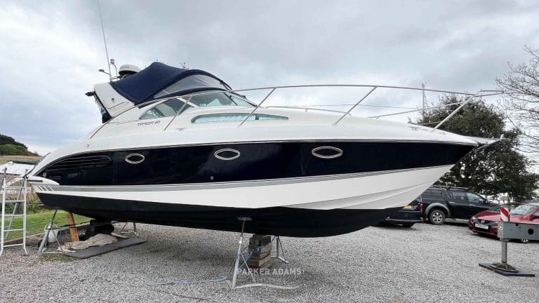 2000 &ndash; Fairline Targa 30 with Twin Volvo Penta KAD32 engines