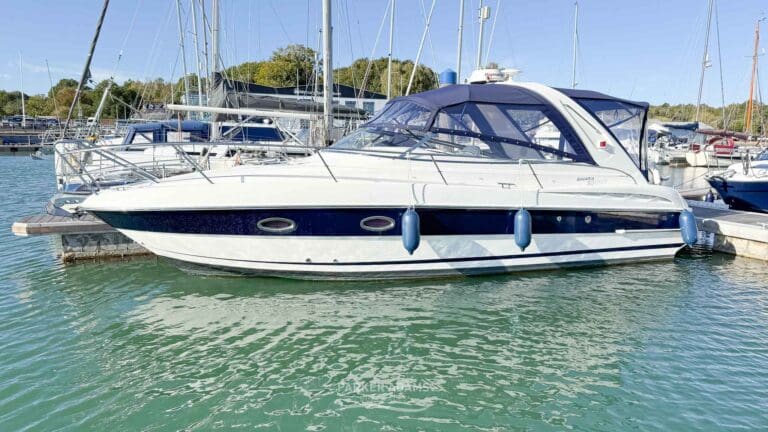 2007 &ndash; Bavaria 30 Sport with a Volvo Penta D4 &ndash; 300 engine