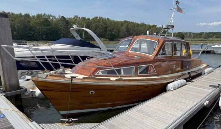 1993 &ndash; Falmouth Packet 27 with Twin Yanmar 88hp