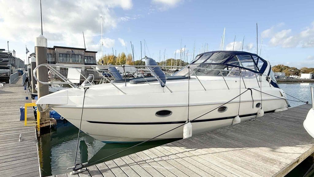 2004 – Cranchi Zaffiro 34 with Twin Volvo Penta KAD43 Diesel Engines