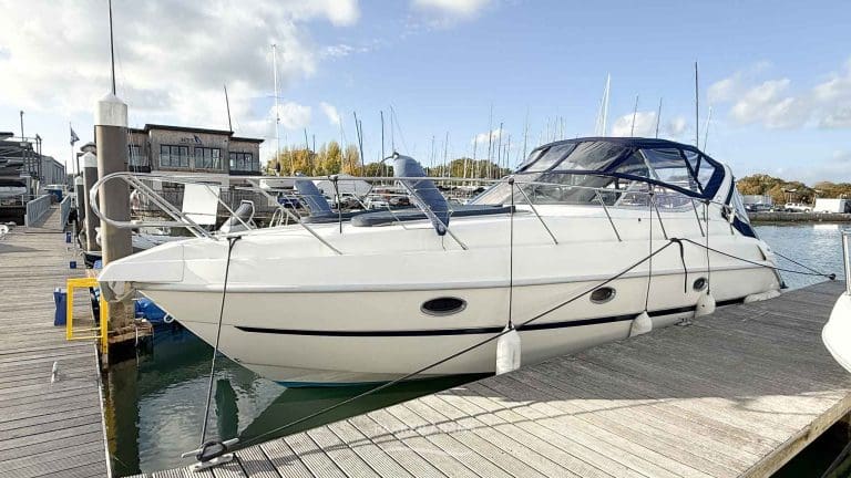 2004 &ndash; Cranchi Zaffiro 34 with Twin Volvo Penta KAD43 Diesel Engines
