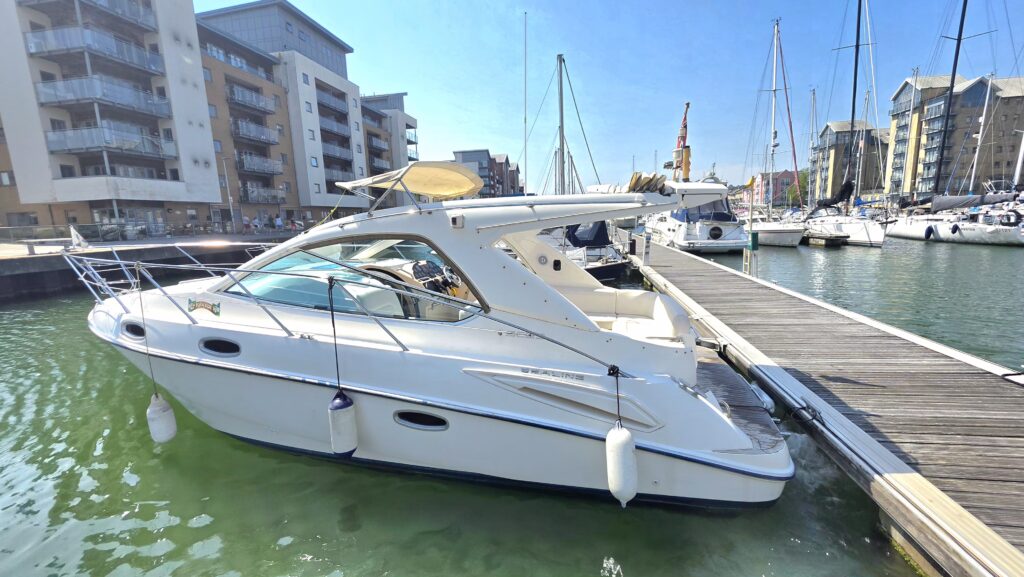 2005 – Sealine SC29 – Twin Volvo Penta D4 260HP