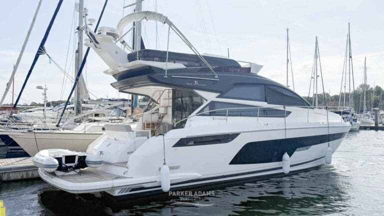 2022 – Fairline Squadron 50 with Twin Volvo Penta D6 – 480 IPS650 engines