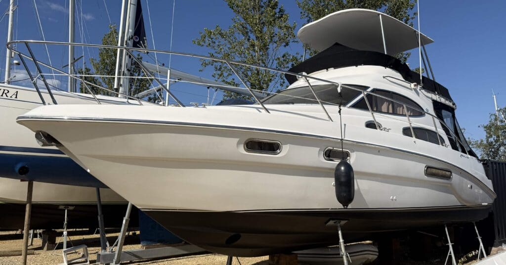 2001 – Sealine F37 with Twin Volvo Penta KAMD43P engines