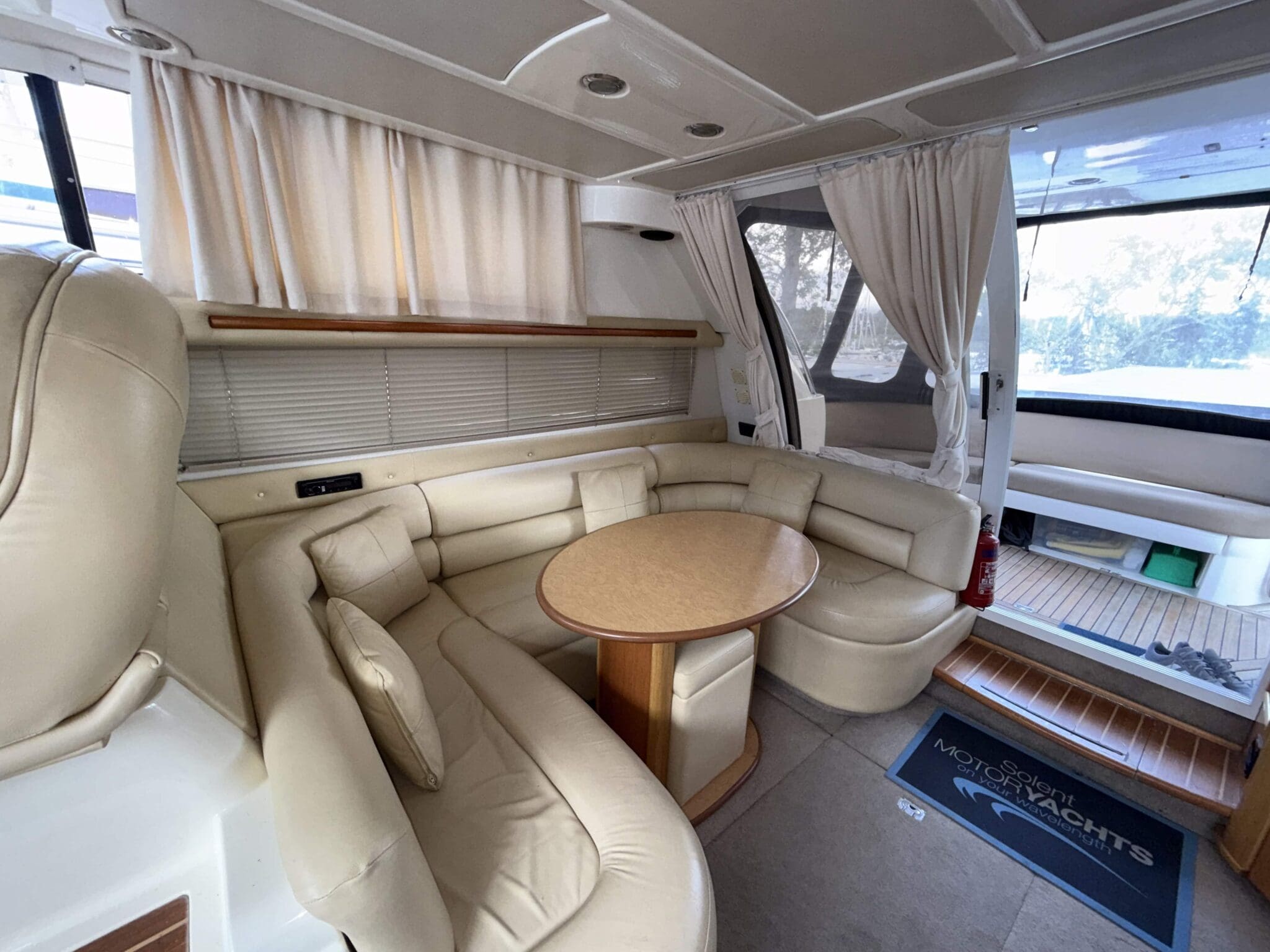 2001 Sealine F37 image 7