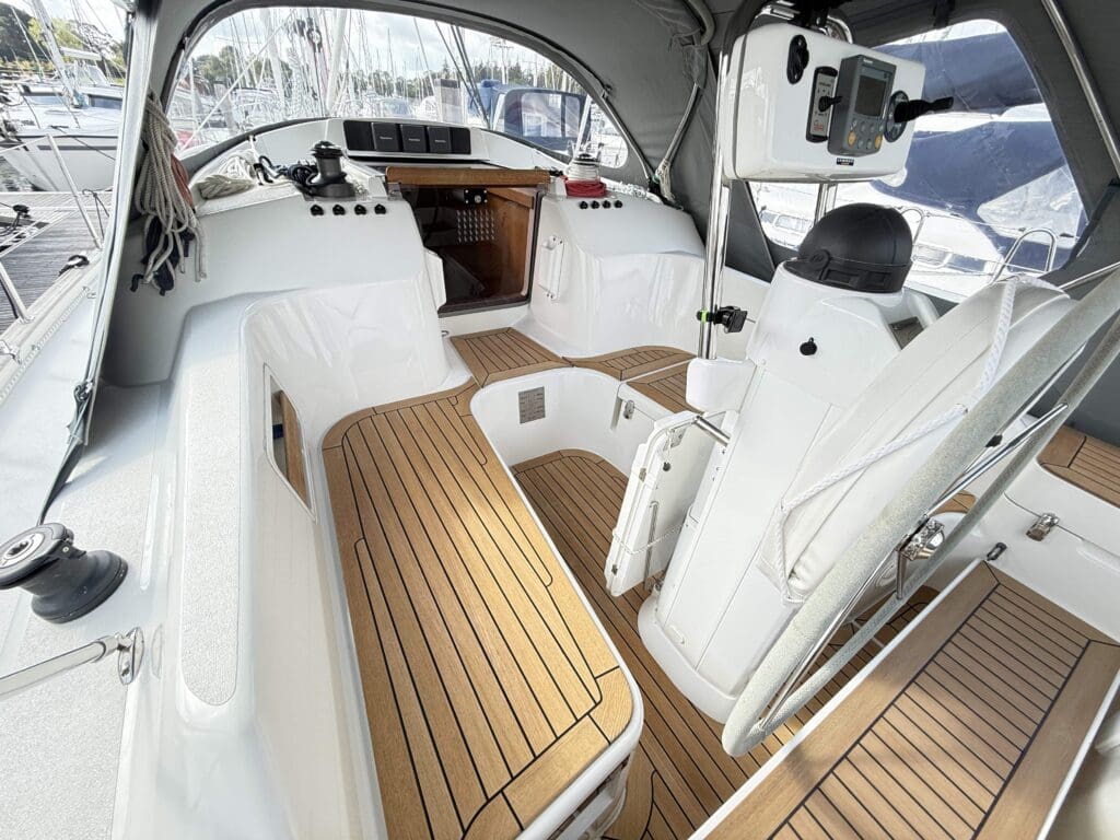 2012 Southerly 32
