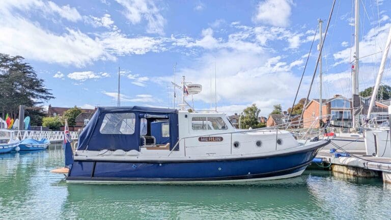 2014 Seaward 25 with two Yanmar 4JH4-HTE engines